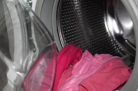 Waschmaschine reinigen: 5 Tipps und Hausmittel